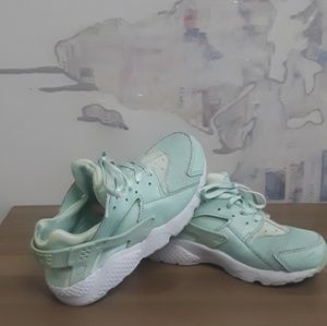 Kids Aqua  Air Max Size 1y